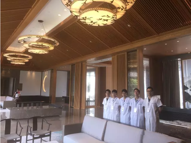 創(chuàng)綠家的工程師團(tuán)隊合影